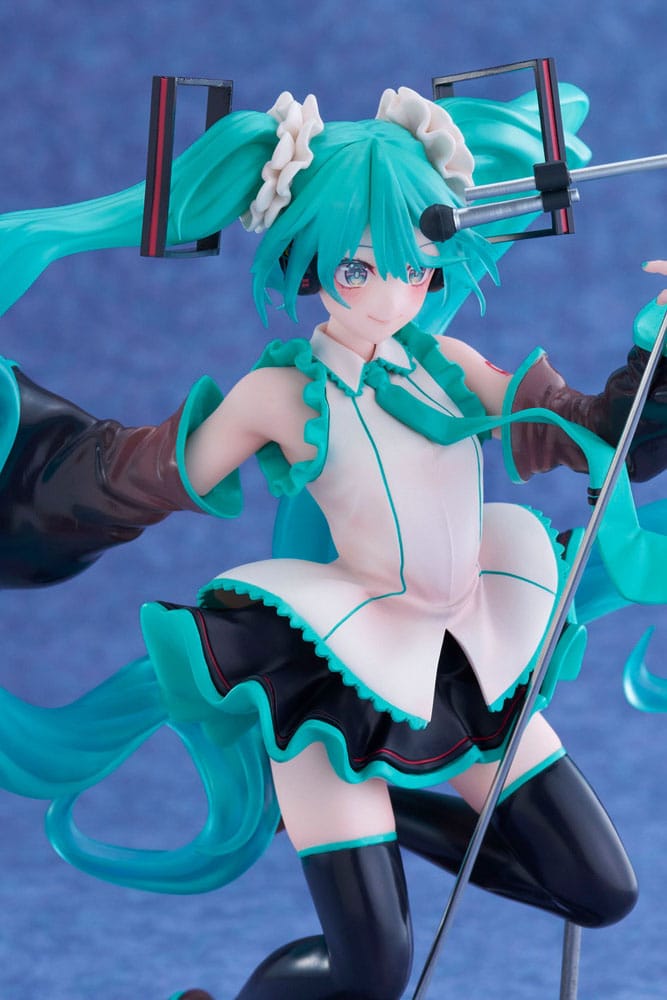 (Scatola Danneggiata) Hatsune Miku AMP PVC Statue Statue Birthday 2023 Ver. 21 cm