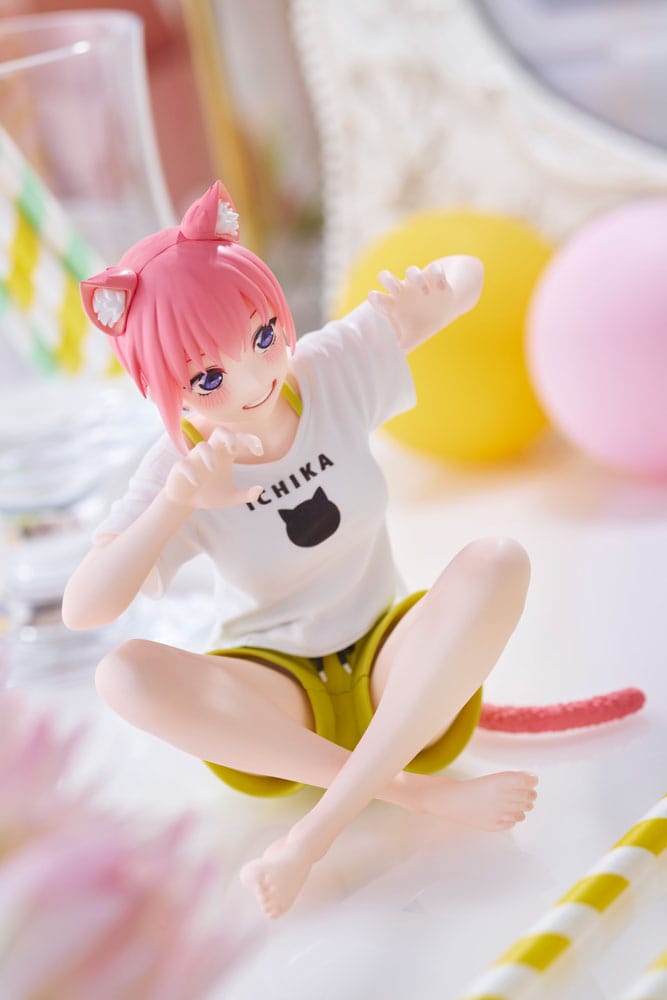 PREORDINE ESAURITO The Quintessential Quintuplets 2 PVC Statue Desktop Ichika Nakano Newley Written Cat Roomwear Ver. 13 cm