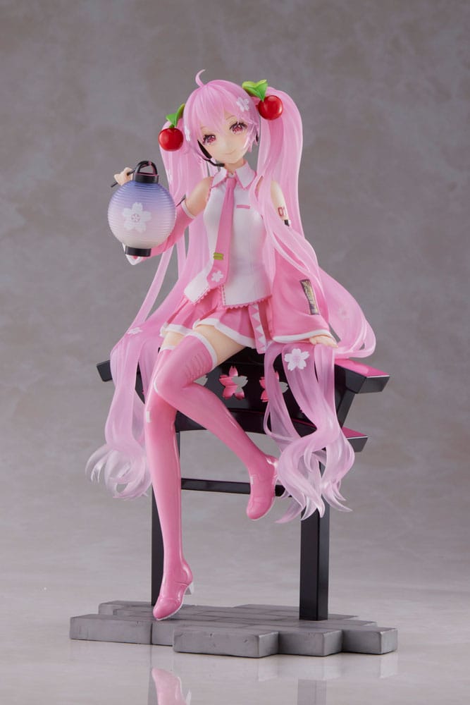 PREORDINE ESAURITO Hatsune Miku AMP PVC Statue Statue Sakura Miku Lantern Ver. Reissue 20 cm (H)