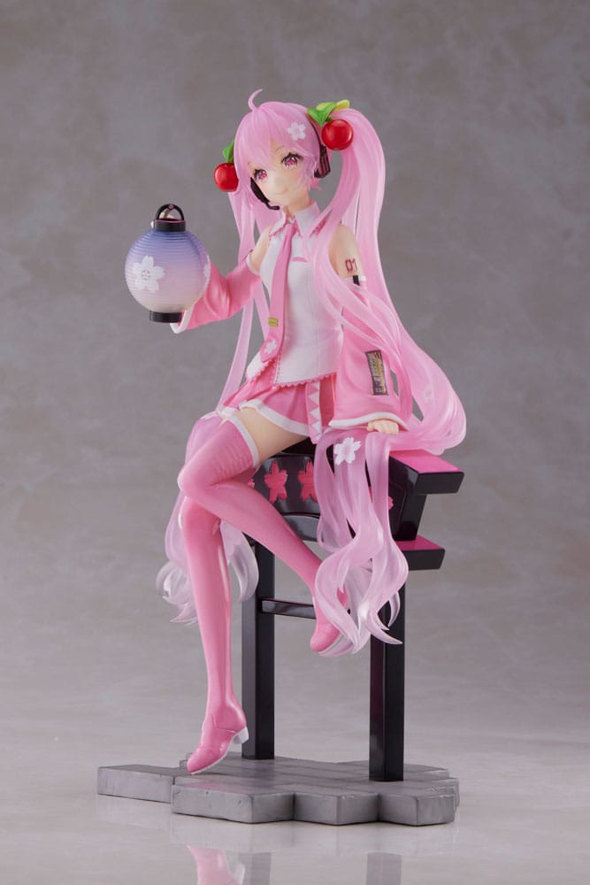 PREORDINE ESAURITO Hatsune Miku AMP PVC Statue Statue Sakura Miku Lantern Ver. Reissue 20 cm (H)