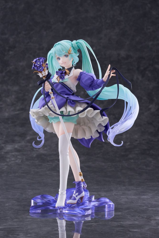 PREORDINE ESAURITO Hatsune Miku AMP Figure Statue Hatsune Miku Birthday 2024 Ver. 21 cm (H)