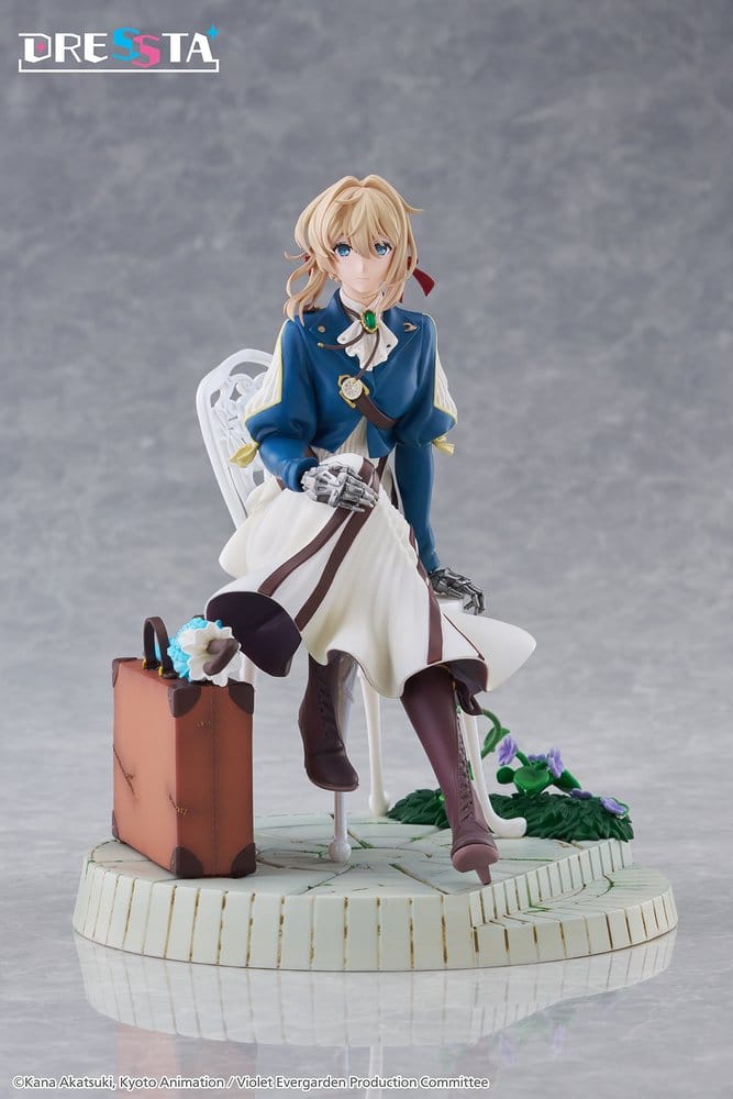 PREORDINE+ 03/2027 (NON CANCELLABILE) Violet Evergarden Dressta PVC Figure Violet Evergarden 17 cm
