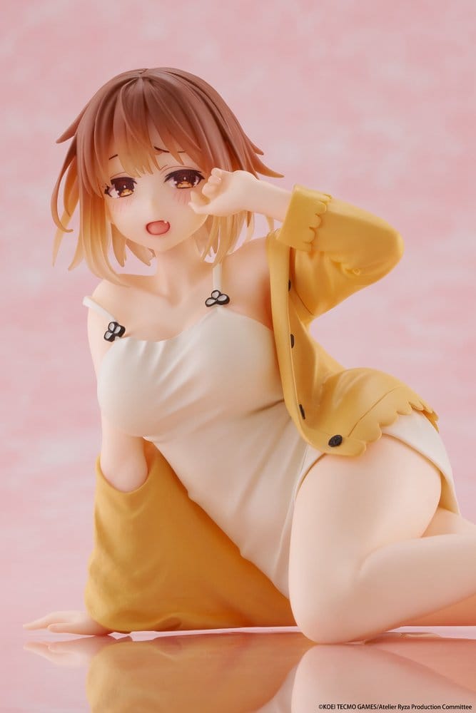 PREORDINE+ 12/2026 Atelier Ryza: Ever Darkness & the Secret Hideout Desktop Cute PVC Figure Ryza (Nightwear Ver.) Reissue 13 cm