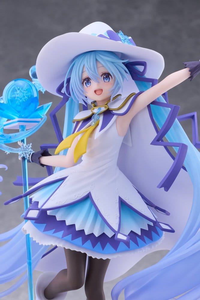 PREORDINE+ 02/2027 Hatsune Miku AMP+ PVC Figure Snow Miku All Stars 2014 Ver. 25 cm