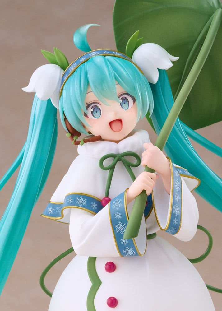 PREORDINE+ 02/2027 Hatsune Miku AMP+ PVC Figure Snow Miku All Stars 2015 Ver. 22 cm