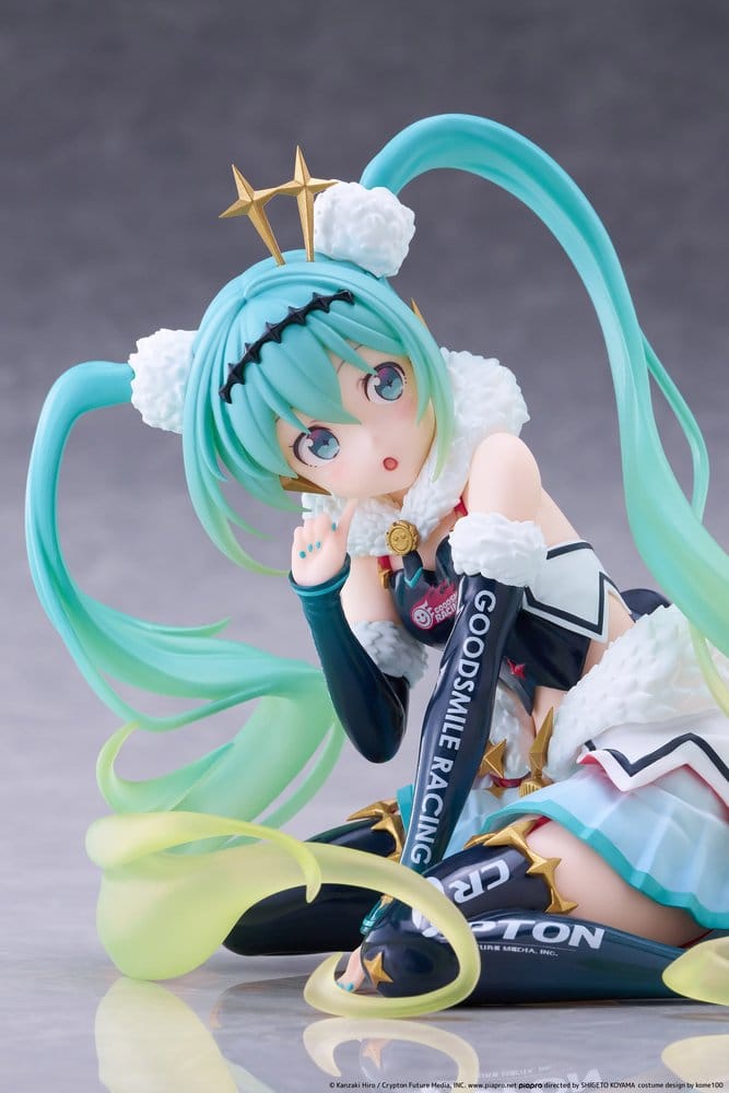 PREORDINE+ 03/2027 Hatsune Miku Taito Kuji PVC Figure Racing Miku 2018 Ver. Round 8 13 cm