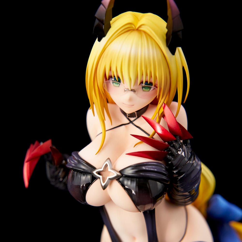 PREORDINE 12/2025 To Love-Ru Darkness PVC Statue 1/6 Tearju Lunatique Darkness Ver. Renewal Package Edition 17 cm (PREORDINE NON CANCELLABILE)