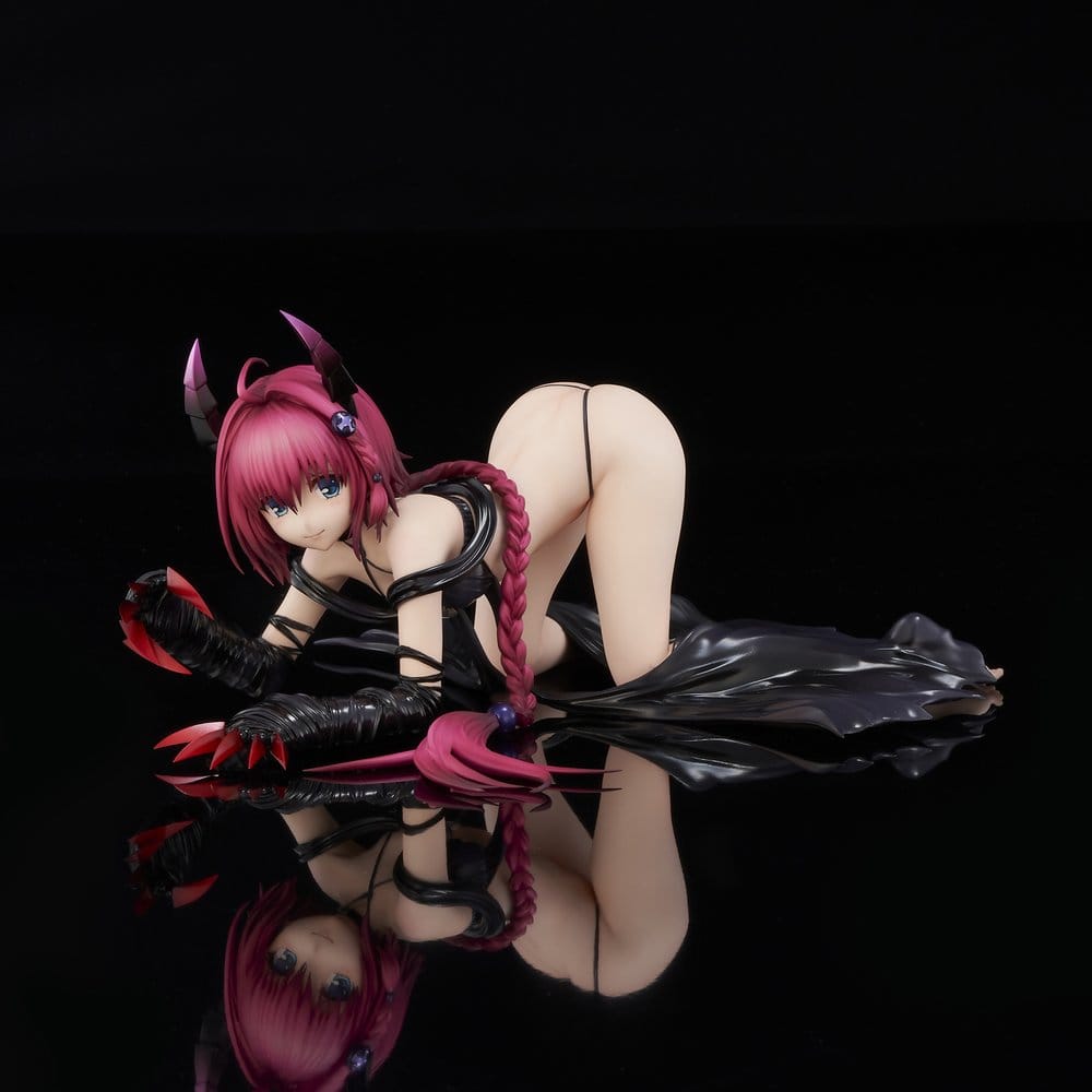PREORDINE+ 02/2027 To Love-Ru Darkness PVC Figure 1/6 Mea Kurosaki Darkness Ver. (Renewal Package Edition) 11 cm