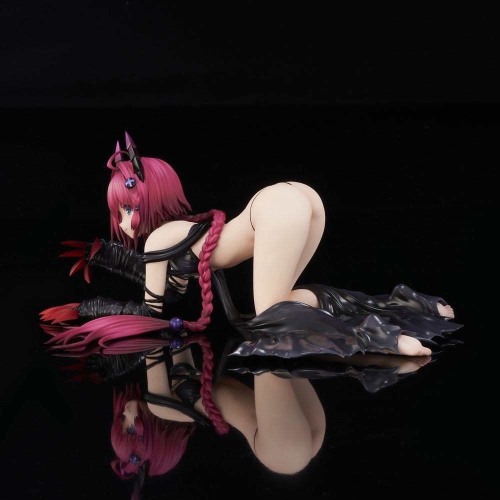 PREORDINE+ 02/2027 To Love-Ru Darkness PVC Figure 1/6 Mea Kurosaki Darkness Ver. (Renewal Package Edition) 11 cm