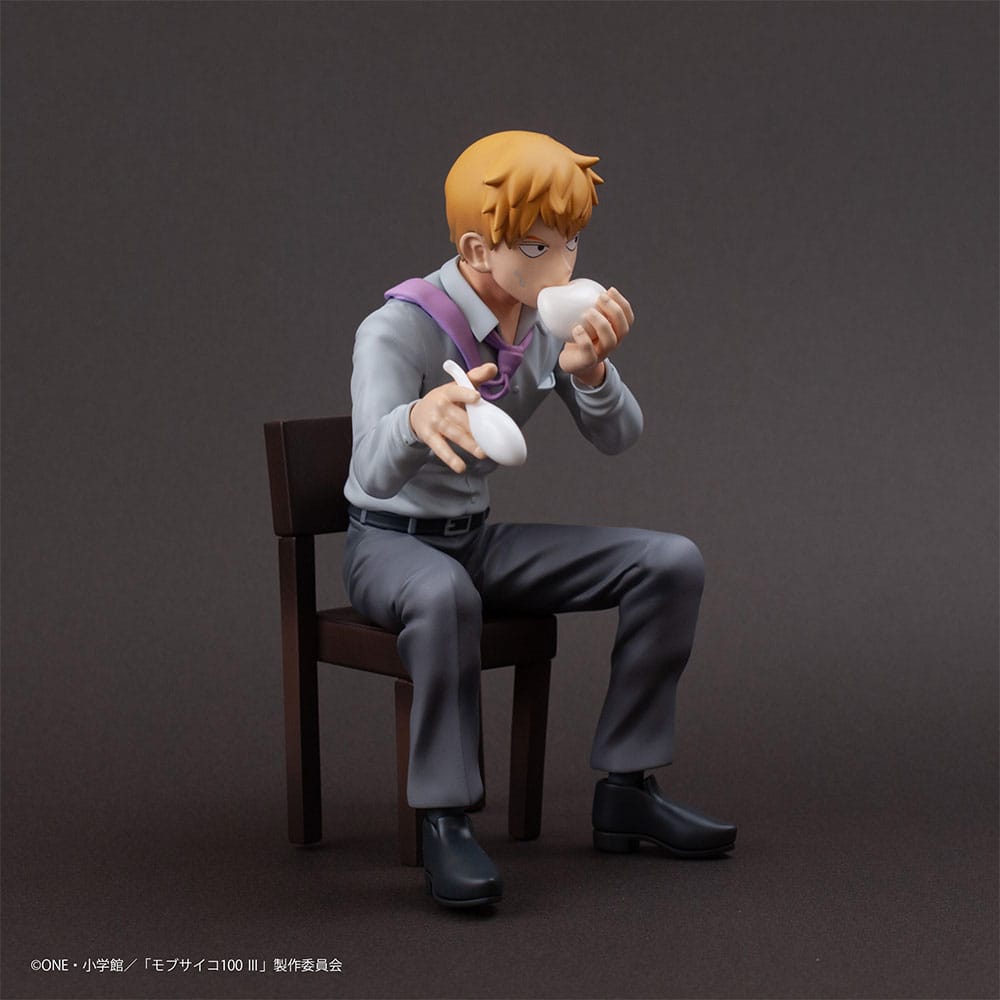 PREORDER+ CLOSED 07/2026 Mob Psycho 100 III x Bunbougu Cafe 2022 PVC Statue Arataka Reigen 14 cm
