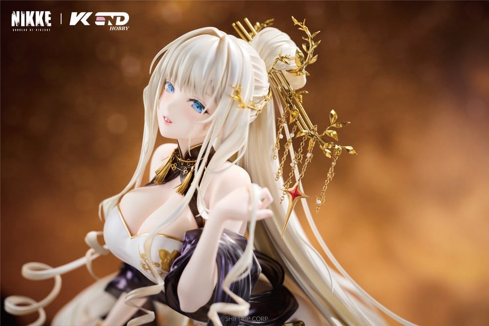 PREORDINE+ 08/2027 Goddess of Victory: Nikke PVC Figure 1/4 Crown: Glorious Flower 38 cm