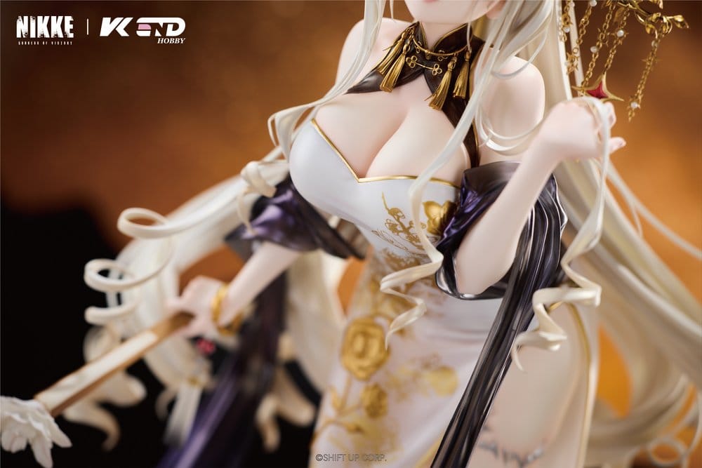 PREORDINE+ 08/2027 Goddess of Victory: Nikke PVC Figure 1/4 Crown: Glorious Flower 38 cm