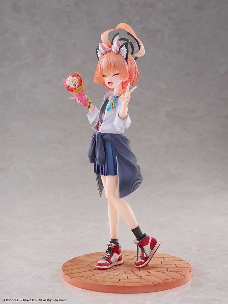 PREORDINE+ 06/2027 Blue Archive PVC Figure 1/7 Neru (School): Memorial Lobby Ver. 22 cm
