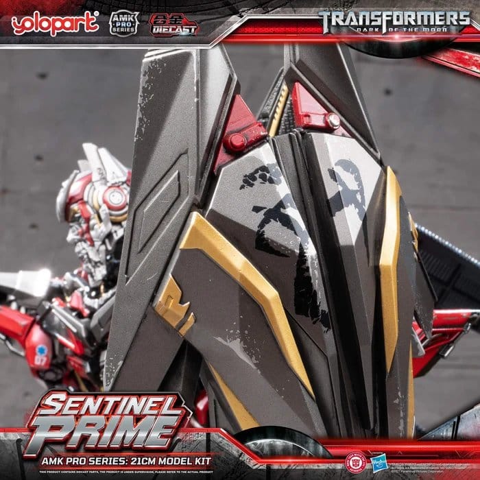 🧪 LAB | PREORDINE+ 02/2027 Transformers: Dark of the Moon AMK PRO Series Plastic Model Kit Sentinel Prime 21 cm